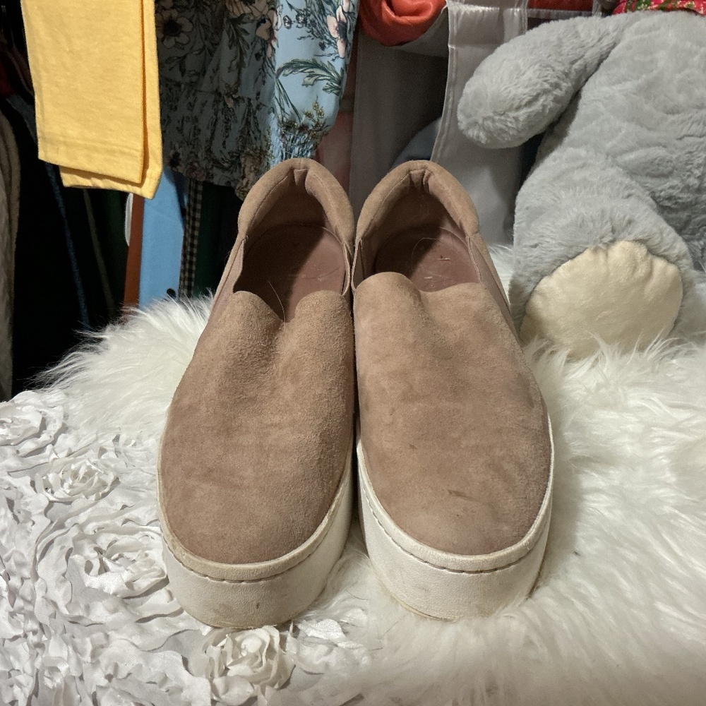 Women’s shoes